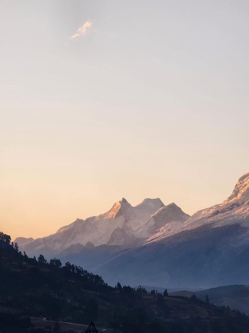 Lhotse Hostel B&B Huaraz  Zewnętrze zdjęcie