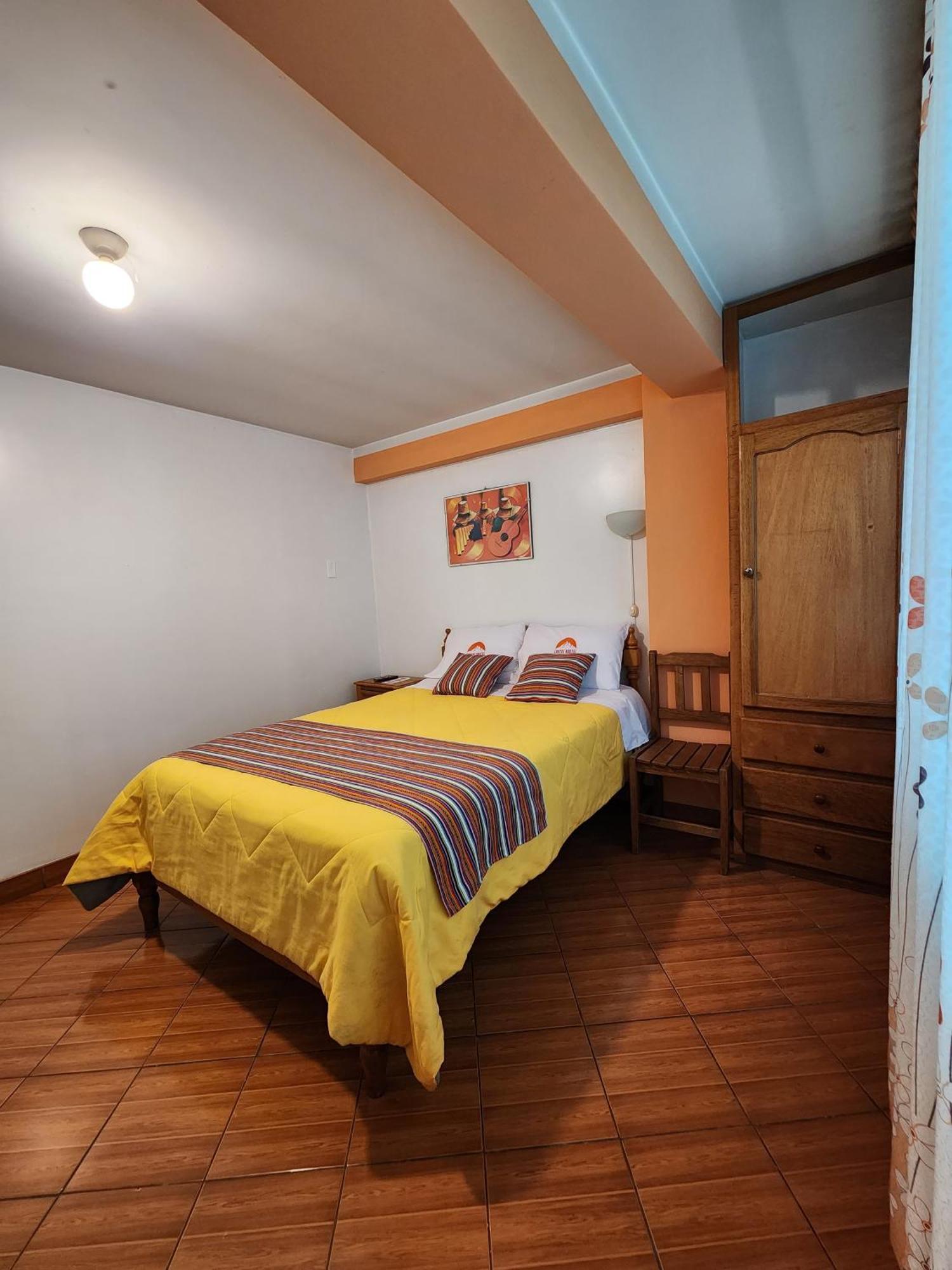 Lhotse Hostel B&B Huaraz  Zewnętrze zdjęcie