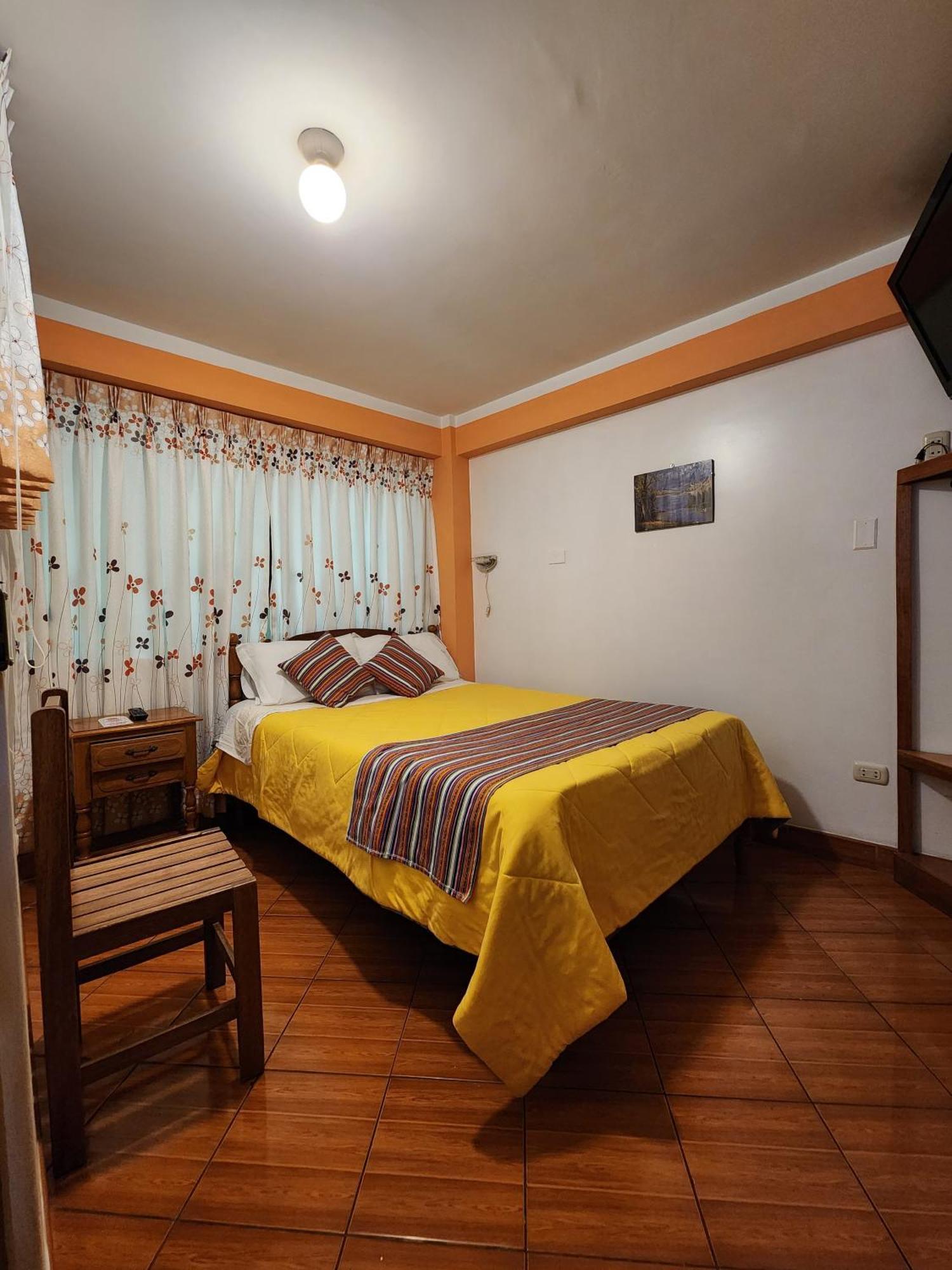 Lhotse Hostel B&B Huaraz  Zewnętrze zdjęcie